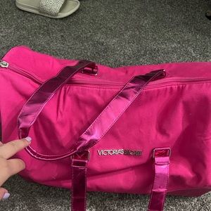 victoria’s secret duffel bag